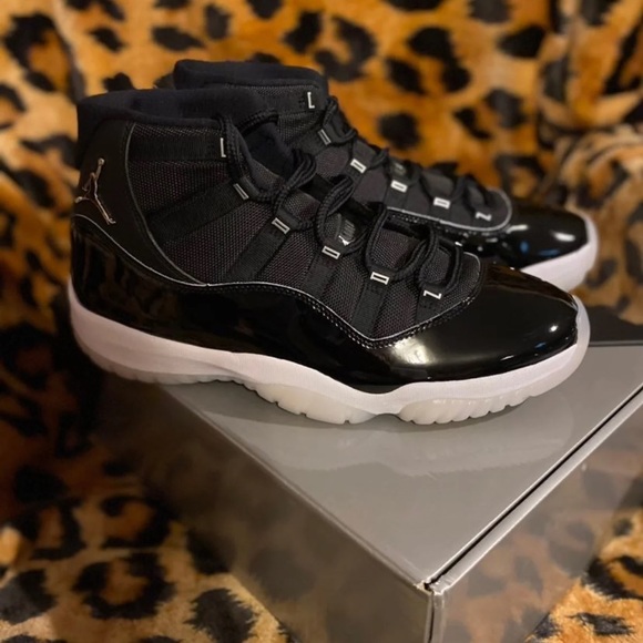 Mens Jubilee Air Jordan 11. Size 11 - Picture 7 of 11